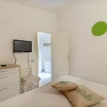 Ambra Villa *